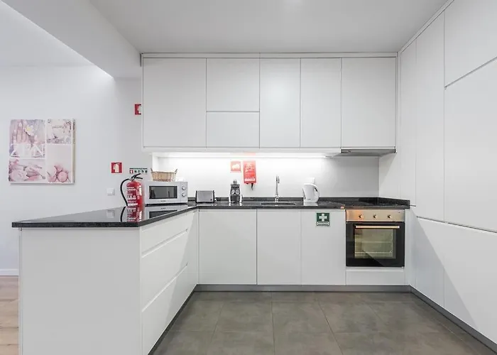 Downtown View Apartment *